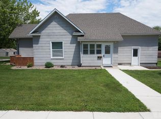 1022 Elm St, Manning, IA 51455