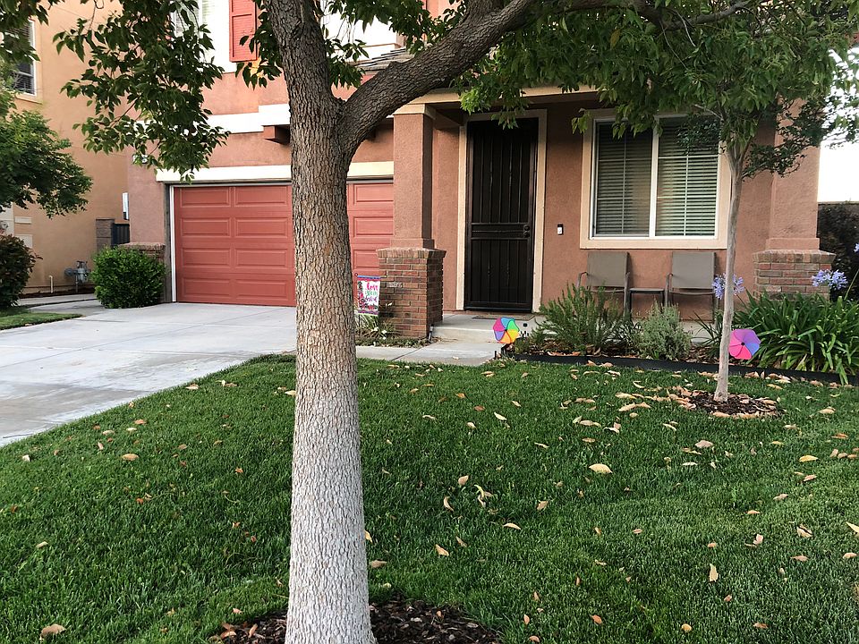 1st image of 38480 Magdelena St