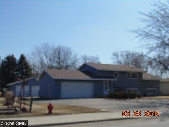 2nd image of 540 2nd Ave S