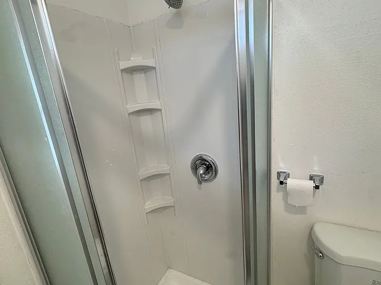 819 S Cypress Ave — Photo 48