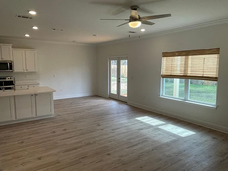 194 Sea Eagle Ln — Photo 3