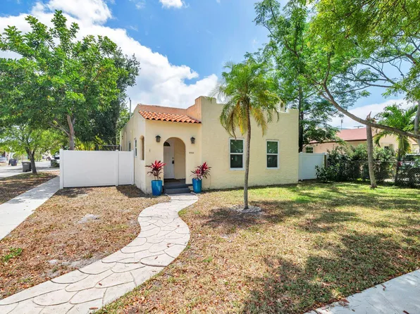 5900 Garden Avenue, West Palm Beach, FL 33405