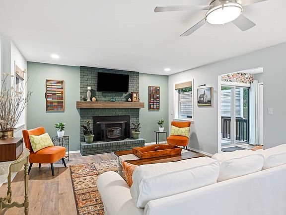 5th image of 143 Santana Circle