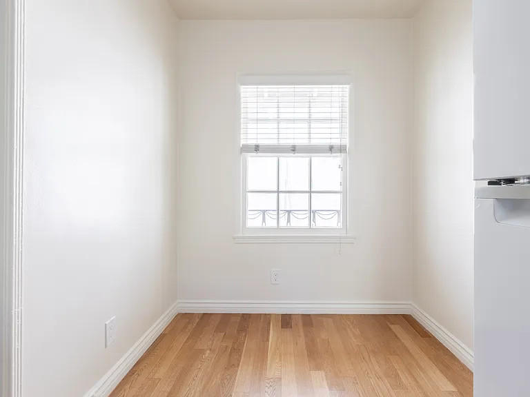 130 S Palm Dr #A — Photo 10