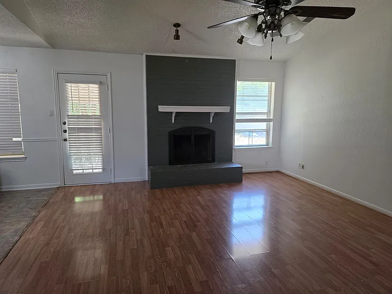 1609 Big Bend Dr — Photo 18