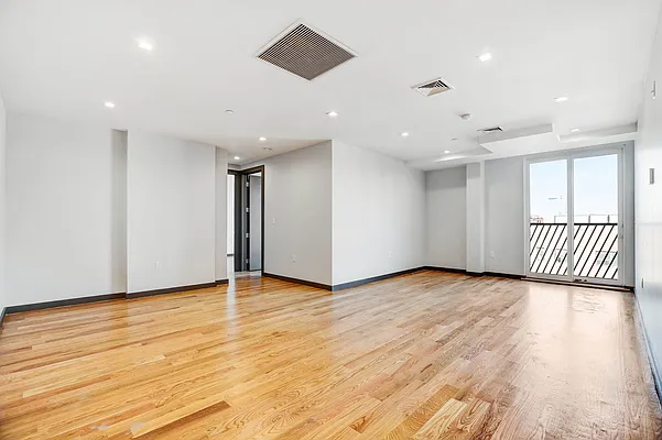 Rented by EXR | media 1