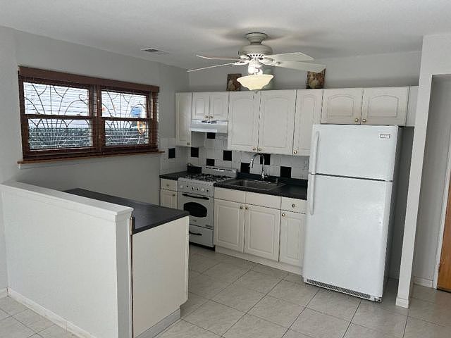1st image of 84-00 162nd Ave