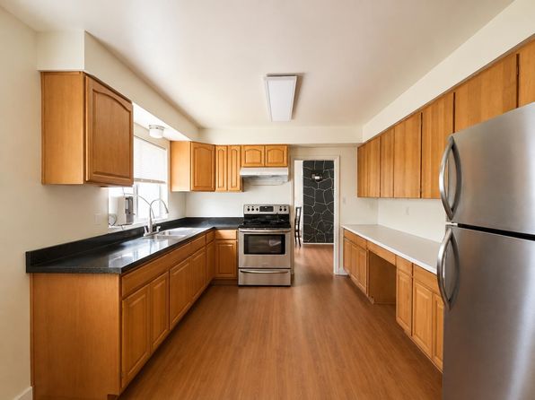 5 bedroom rental in Vancouver — photo 5