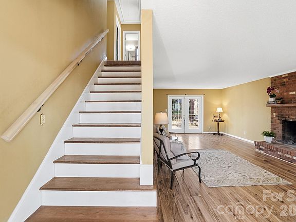 3rd image of 1400 Neal Hawkins Rd