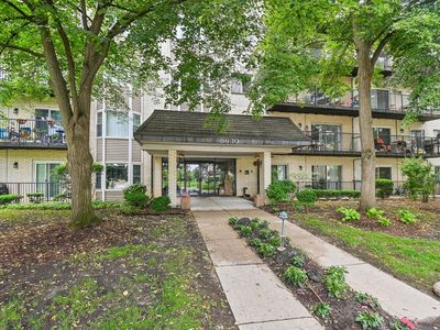8630 Waukegan Rd Unit 414, Morton Grove, IL, 60053