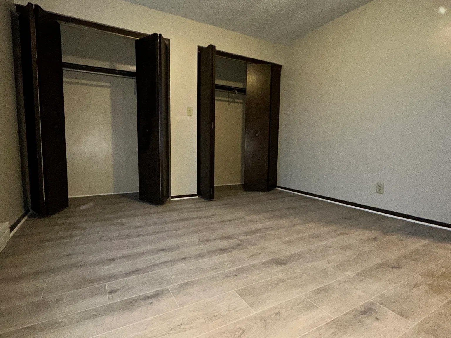 2 bed, 1000 sqft, $1,490 — Photo 4