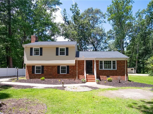 9477 Shelley Dr, Mechanicsville, VA 23116