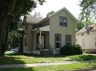 751 Woodland Ave #A, Oshkosh, WI 54901
