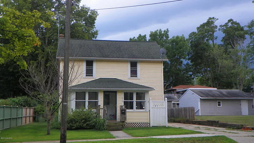 614 Pealer St photo 1