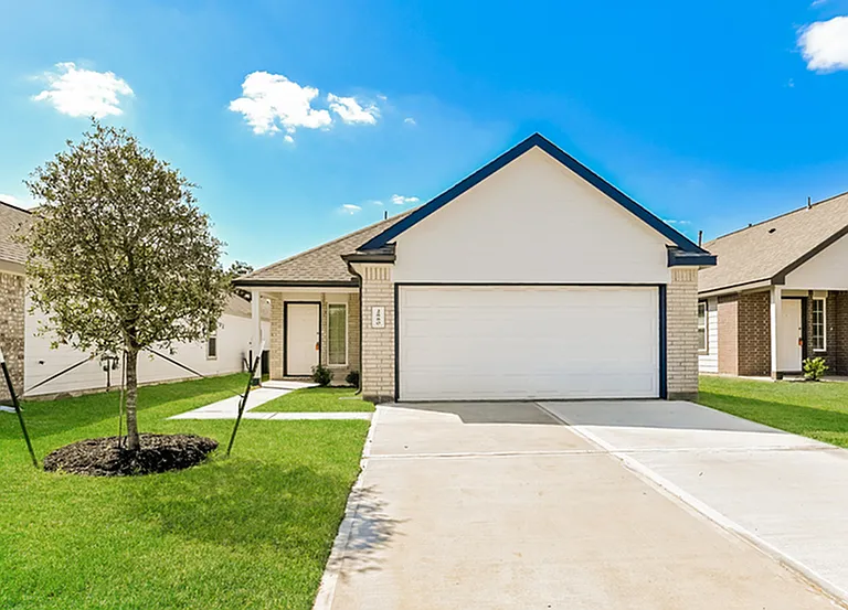 2880 Briggs Dr — Photo 1