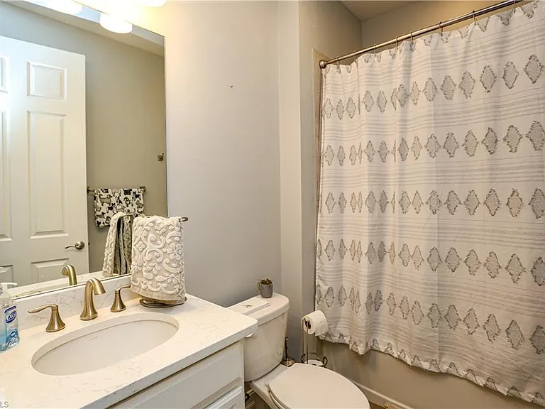 16579 Crescent Beach Way — Photo 15