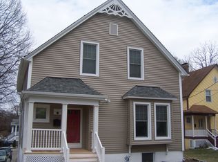 822 N Bompart Ave, Saint Louis, MO