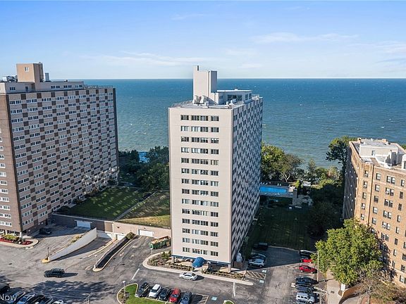 2nd image of 12520 Edgewater Dr APT 1501
