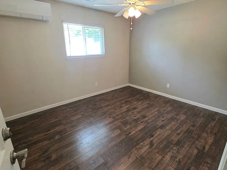 1424 Calexico Dr — Photo 6