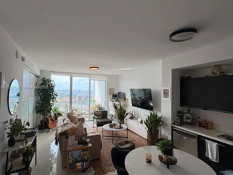 90 SW 3rd St #2106 — Photo 4