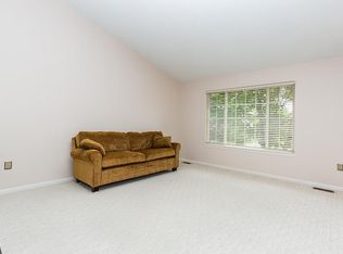 4694 Covington Ct, Rochester, MI 48306