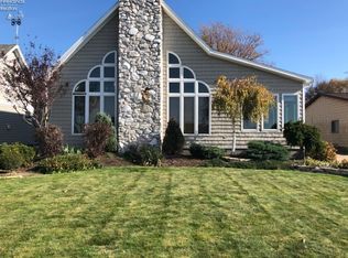 2391 S Commodore Ct, Lakeside Marblehead, OH 43440