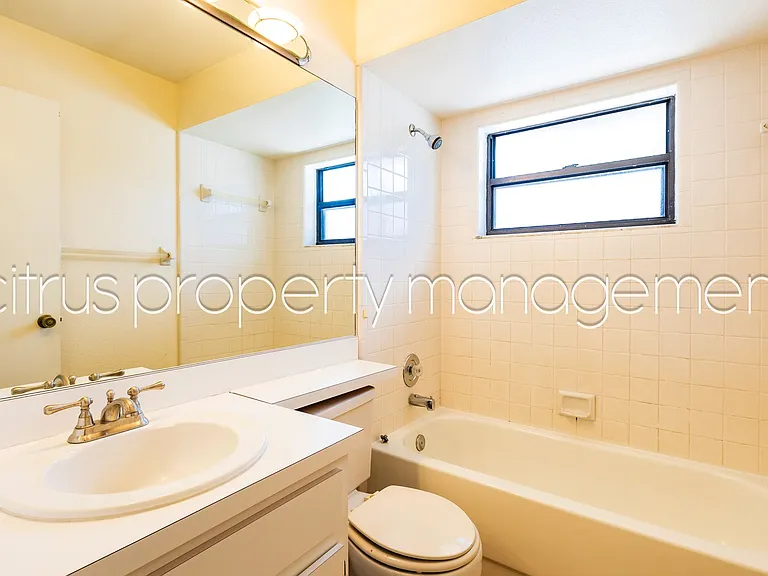 1002 Gammage Point — Photo 19