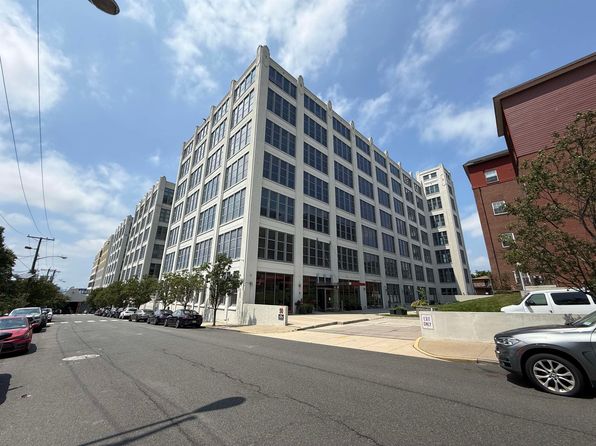 50 Dey St APT 627