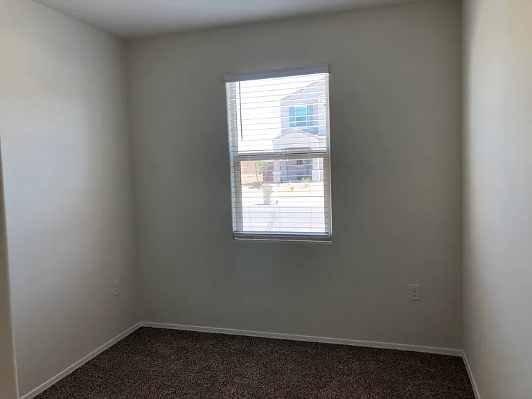 3702 N 307th Dr — Photo 18