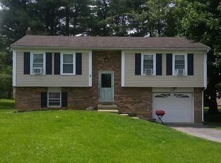 121 Winter Hill Rd, Lititz, PA 17543