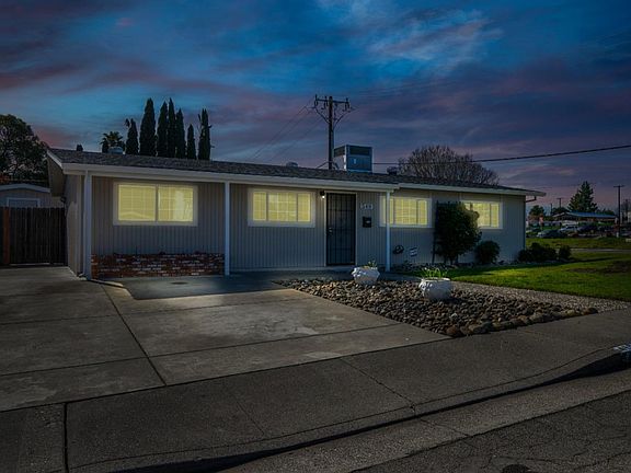 5th image of 549 Pear Tree Lane