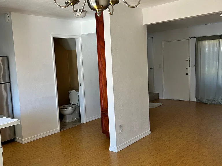 1895 Landana Dr #C — Photo 8
