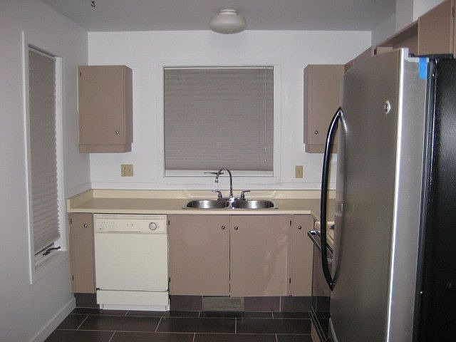 1st image of 2033 Manhattan Ave
