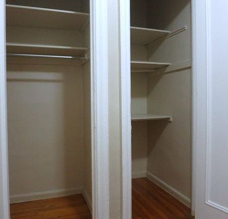 4th image of 221 Seaman Ave APT C12