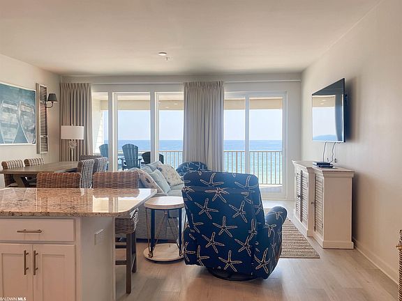 5th image of 903 W Beach Blvd #404