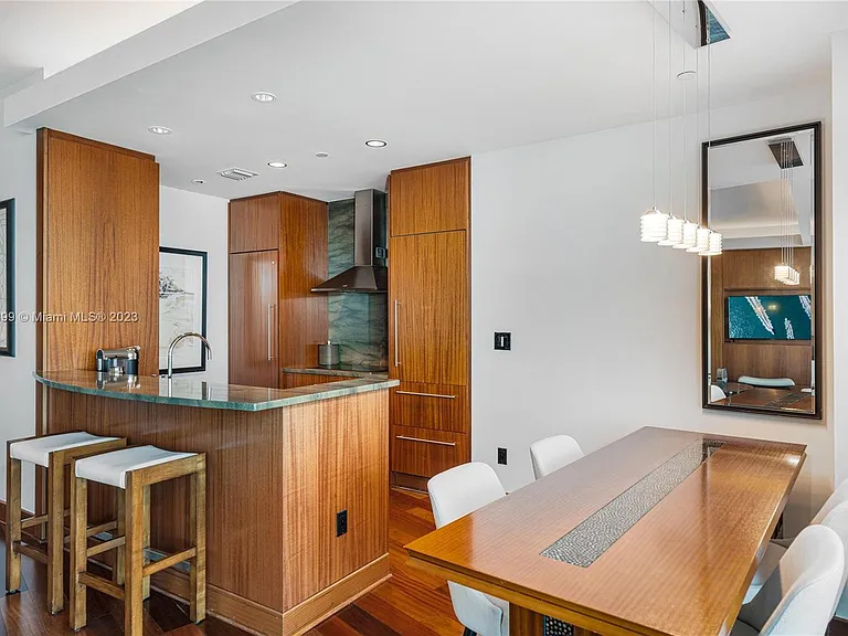 10295 Collins Ave #1217 — Photo 6