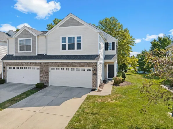 1938 Celebration Park Cir, Belleville, IL 62220