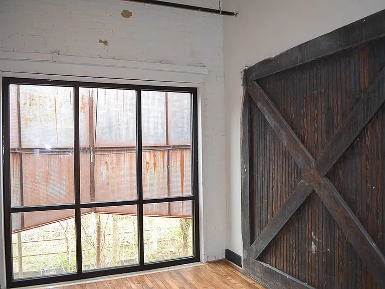 Long Lofts — Photo 23