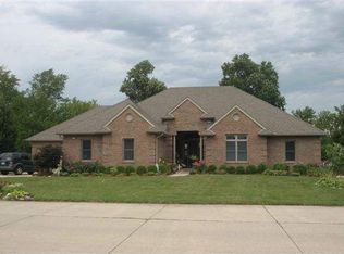 6643 W Manor Dr, Terre Haute, IN 47802