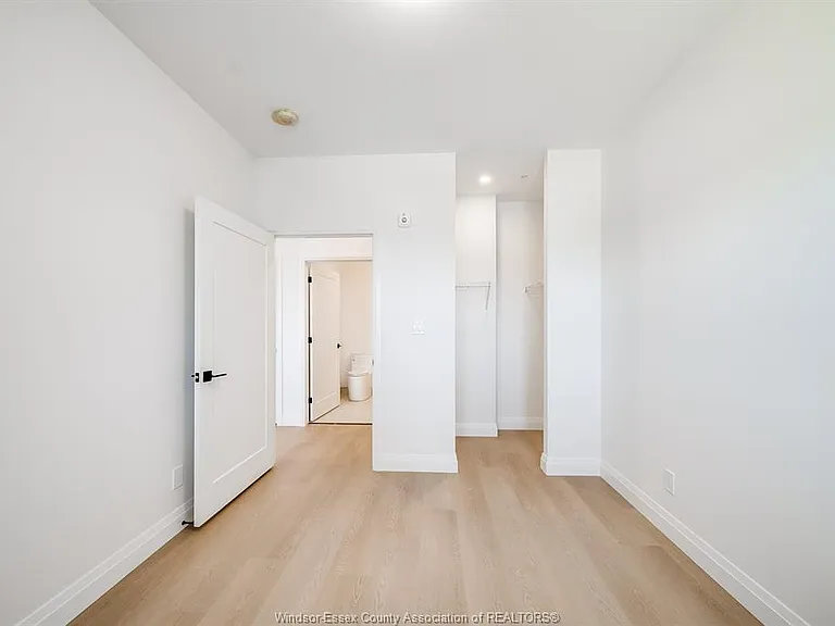 4300 Laurier Pkwy #543 — Photo 32