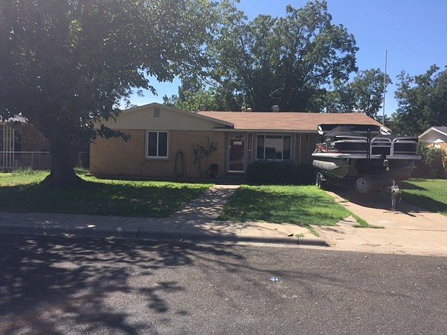 1st image of 1403 E Crescent Dr
