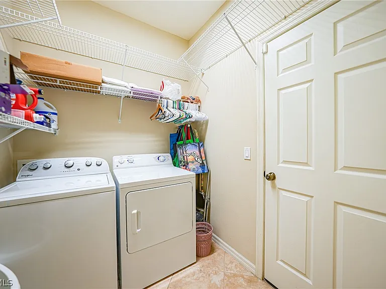 2454 Blackburn Cir — Photo 25