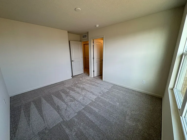 6837 Bridle Oaks Ct — Photo 38