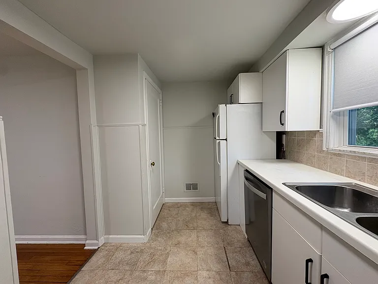 5357 Brownsville Rd — Photo 10