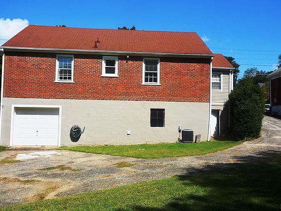 4th image of 1107 Toledo Ave