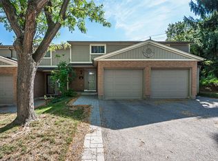 223 Pioneer Dr #L80, Kitchener, ON N2P 1L9