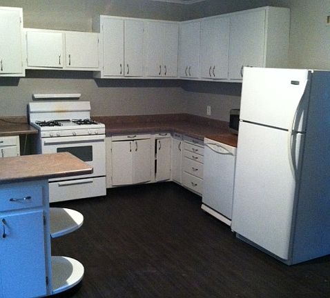 5th image of 125 Farm St #1