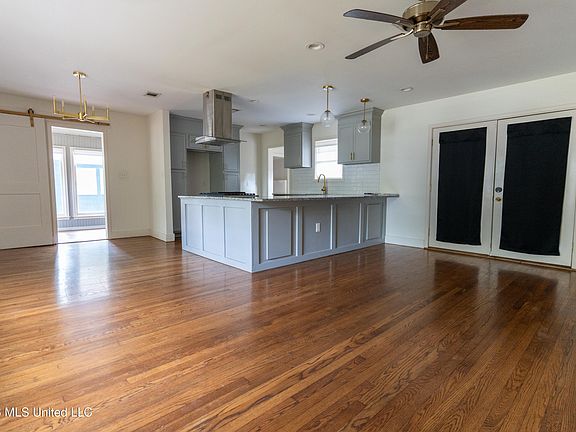 5th image of 4516 Meadowridge Dr