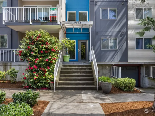 9512 Interlake Avenue N, Seattle, WA 98103