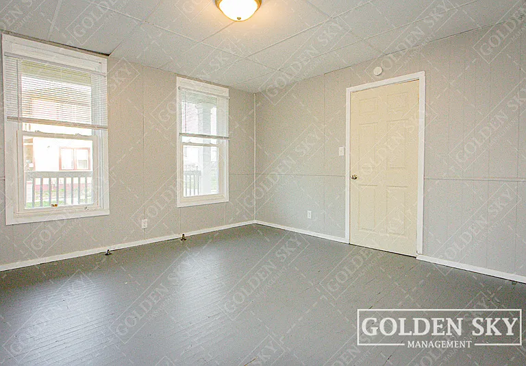 312 S Gharkey St — Photo 10